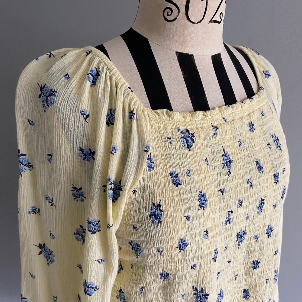 Arizona smocked cropped blouse - Picture 5 of 10